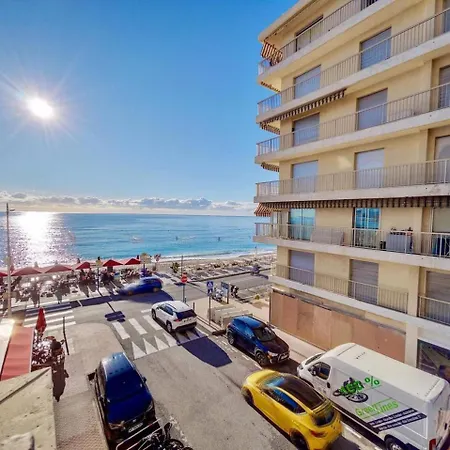 דירה Seafront One Bedroom In *